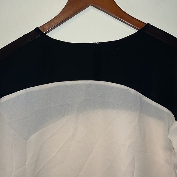 Women’s Ann Taylor sheer color block business casual blouse size X SMALL PETITE - Picture 2 of 5